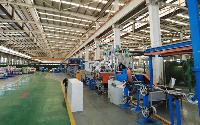 Wuxi Hengtai Cable Machinery Manufacture Co., Ltd 製造者の生産ライン