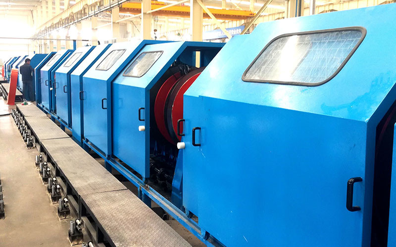 Wuxi Hengtai Cable Machinery Manufacture Co., Ltd 製造者の生産ライン